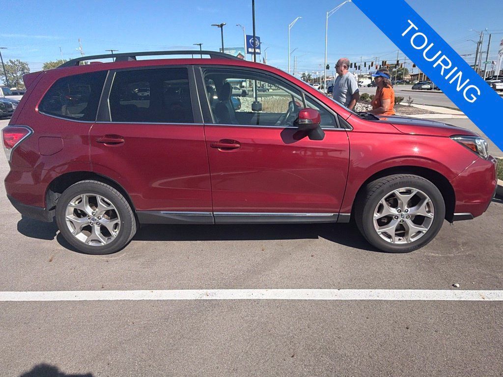 Used 2017 Subaru Forester 2.5i Touring AWD/4WD image 6
