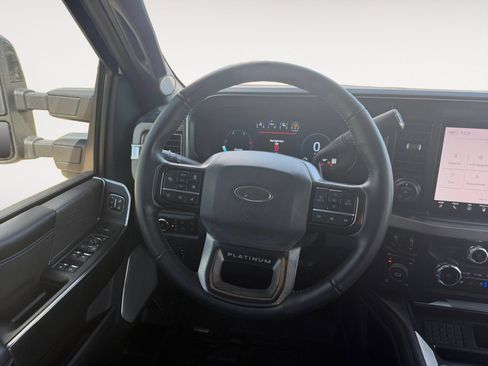 Used 2025 Ford F350 Platinum w/ FX4 Off-Road Package AWD/4WD image 12