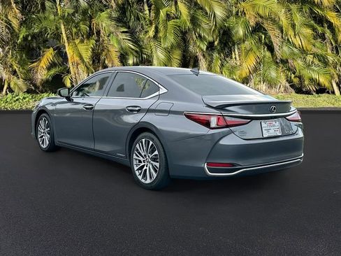 Used 2019 Lexus ES 300h w/ Premium Package image 7