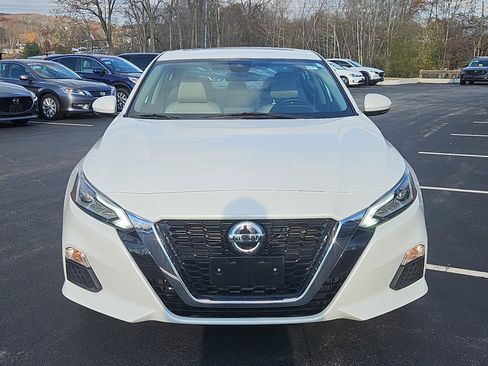 Used 2021 Nissan Altima 2.5 SV w/ SV Premium Package image 22