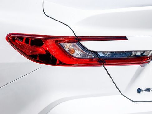 Used 2026 Toyota Camry LE FWD image 8