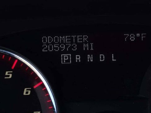 Used 2011 GMC Acadia SLT w/ Technology Package AWD/4WD image 11