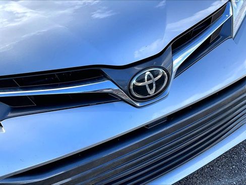 Used 2019 Toyota Sienna XLE image 29