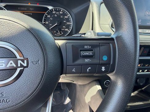 Used 2023 Nissan Rogue SV FWD image 22
