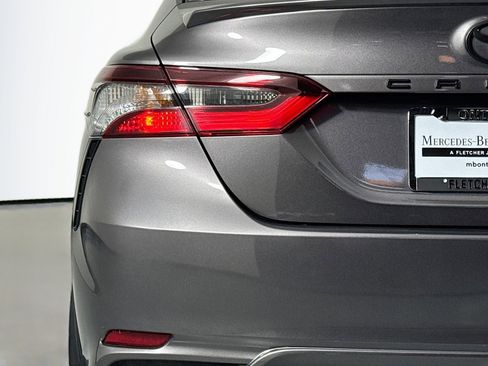Used 2023 Toyota Camry SE FWD image 14