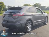 Used 2024 Ford Edge SE image 3