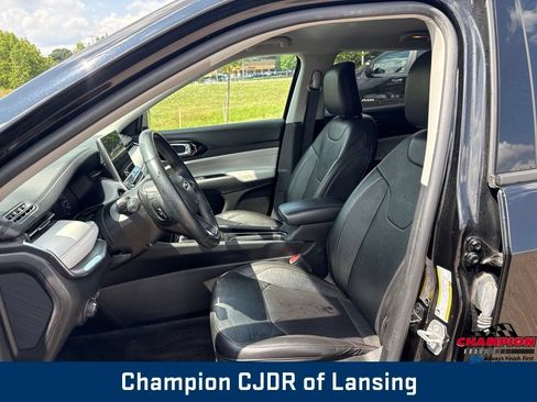 Used 2022 Jeep Compass Limited AWD/4WD image 13