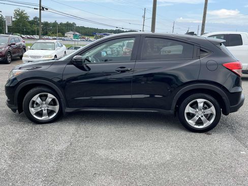 Used 2017 Honda HR-V EX image 6