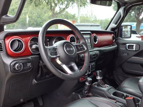 Used 2023 Jeep Gladiator Rubicon w/ Cold Weather Group image 13