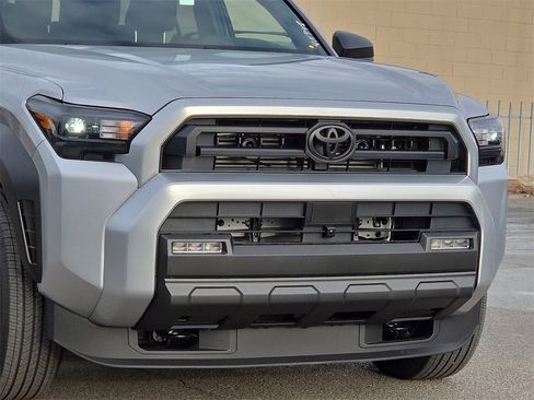 New 2026 Toyota 4Runner SR5 image 8