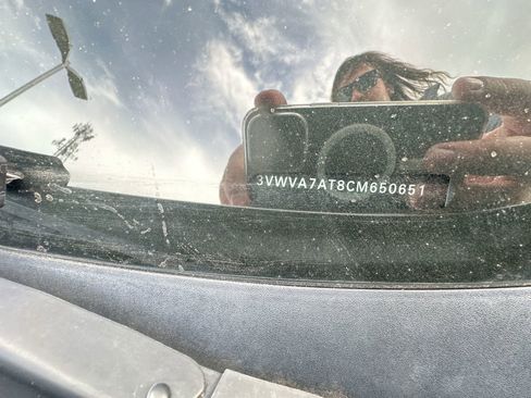 Used 2012 Volkswagen Beetle Turbo image 30