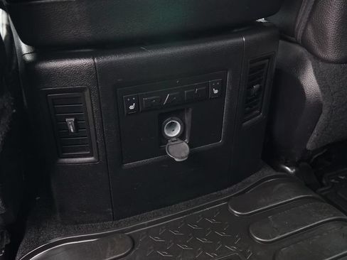 Used 2016 RAM 2500 Laramie w/ Convenience Group AWD/4WD image 15