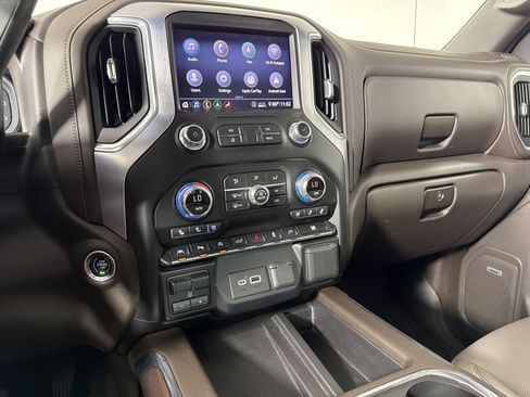 Used 2020 GMC Sierra 1500 SLT w/ SLT Premium Plus Package RWD image 16