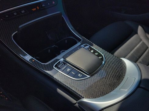 Certified 2022 Mercedes-Benz GLC 43 AMG 4MATIC image 18