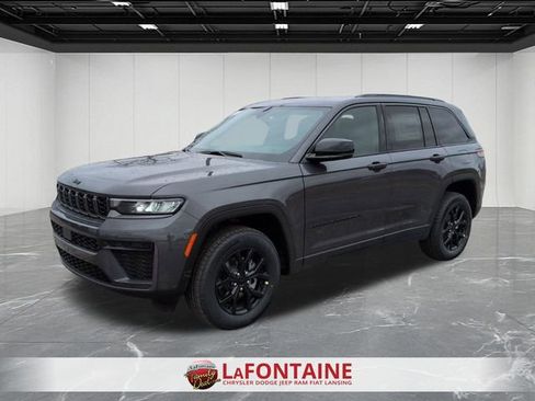 New 2026 Jeep Grand Cherokee Altitude image 1