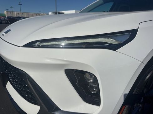 Used 2025 Buick Envision Sport Touring image 22