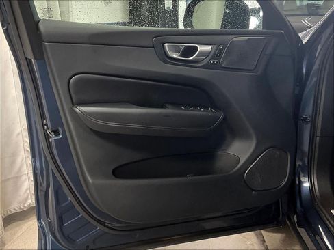 Used 2024 Volvo XC60 B5 Plus w/ Protection Package Premier image 9