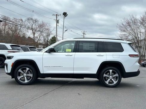 New 2026 Jeep Grand Cherokee L Limited AWD/4WD image 3