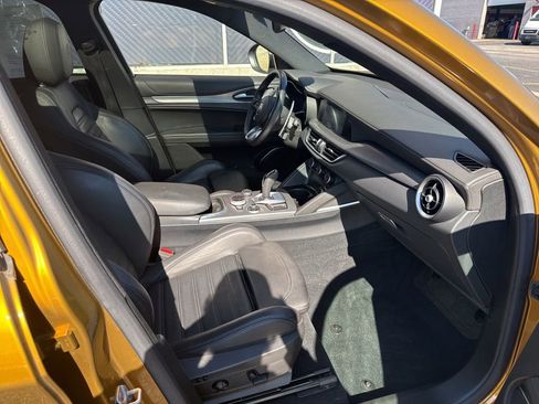 Used 2023 Alfa Romeo Stelvio Veloce AWD/4WD image 65