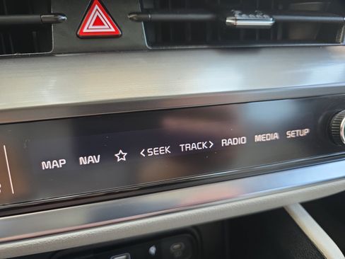 Certified 2025 Kia Sportage EX w/ Premium Package FWD image 15