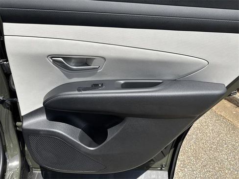 New 2025 Hyundai Tucson SEL image 16