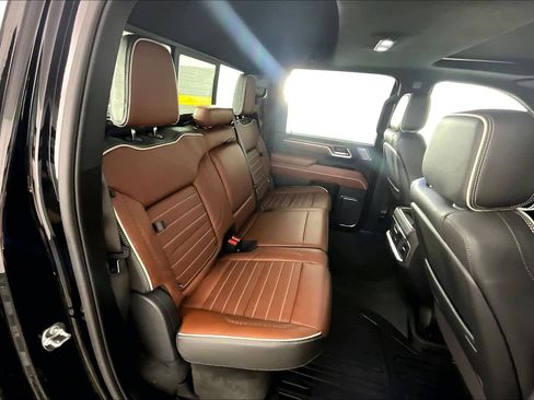 Certified 2025 GMC Sierra 3500 Denali Ultimate image 21