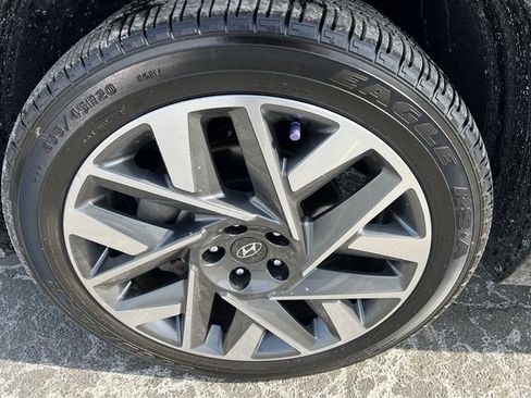 Used 2022 Hyundai Santa Fe Calligraphy image 31