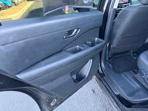 Used 2026 Nissan Pathfinder SV FWD image 11