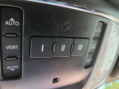 Used 2017 Jeep Grand Cherokee Summit w/ Platinum Series Group AWD/4WD image 21