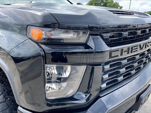 Used 2022 Chevrolet Silverado 2500 Custom w/ Custom Value Package AWD/4WD image 30