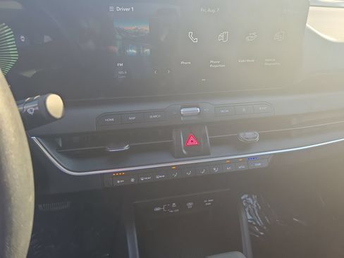 Used 2025 Kia K4 FWD image 12