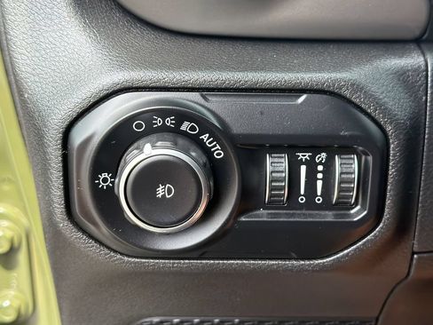 Used 2021 Jeep Wrangler Unlimited Sport AWD/4WD image 34