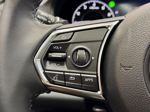 Used 2025 Acura RDX SH-AWD image 21