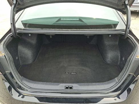 Used 2024 Nissan Altima 2.5 SV FWD image 28