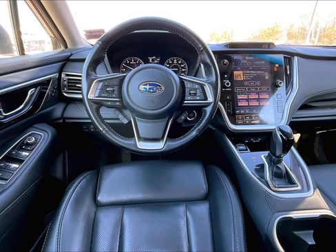 Used 2022 Subaru Outback Limited image 5