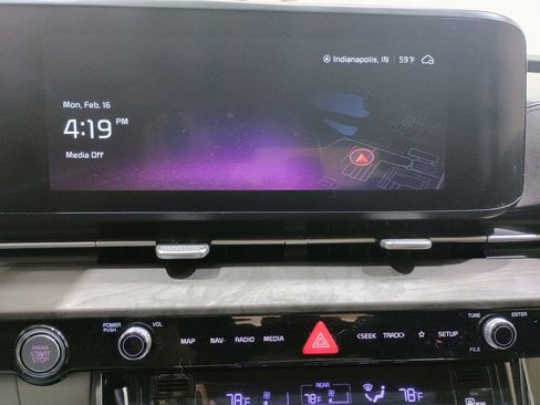 Used 2024 Kia Carnival SX image 15