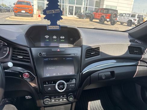 Used 2022 Acura ILX FWD image 19