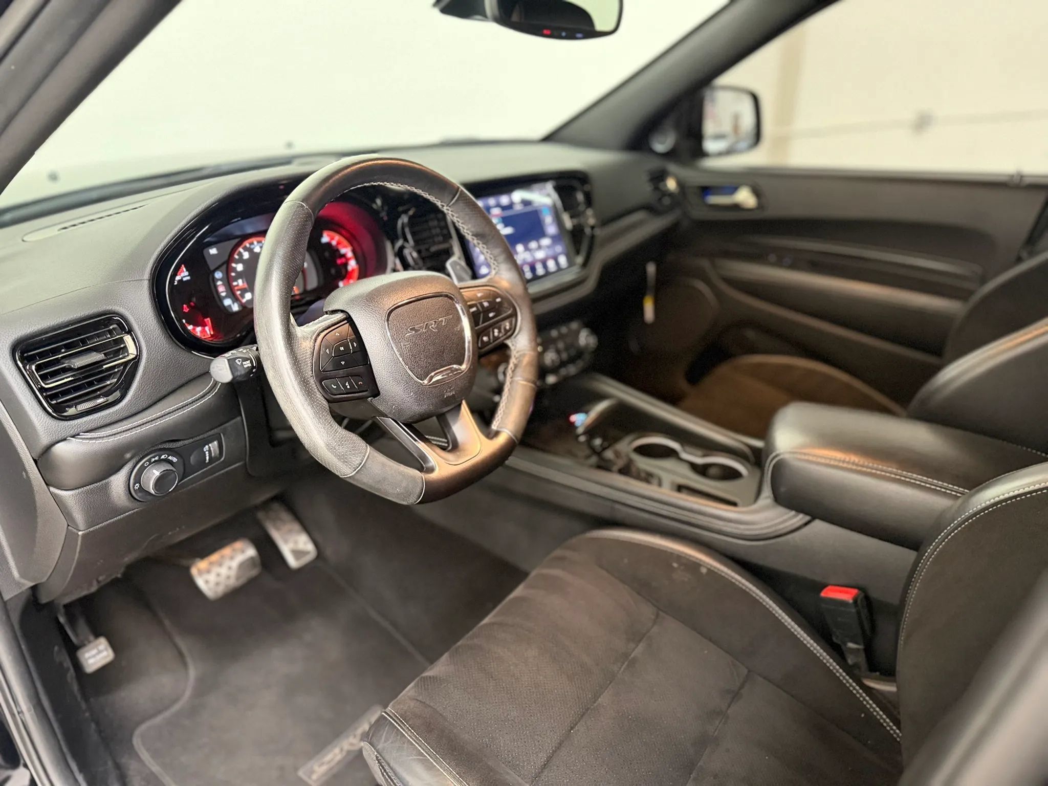 Used 2021 Dodge Durango SRT Hellcat w/ Technology Group AWD/4WD image 15