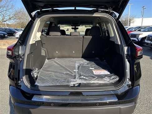 New 2026 Nissan Rogue SV image 12