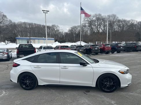 Used 2025 Honda Civic Sport image 5