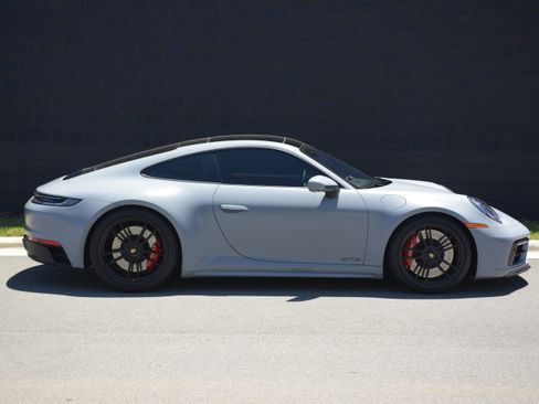 Certified 2024 Porsche 911 Carrera 4 GTS AWD/4WD image 8