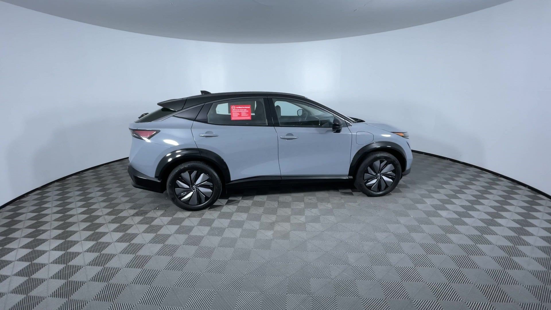 Certified 2024 Nissan Ariya AWD image 9
