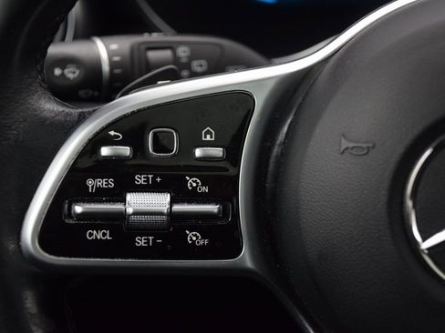 Used 2022 Mercedes-Benz GLC 300 image 23