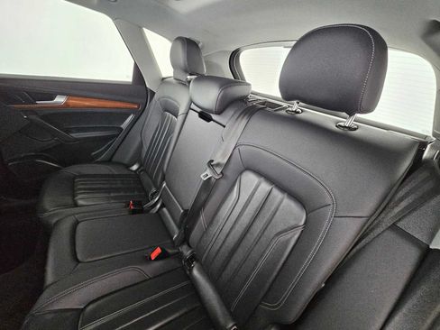 Used 2021 Audi Q5 2.0T Premium Plus w/ Premium Plus Package AWD/4WD image 17
