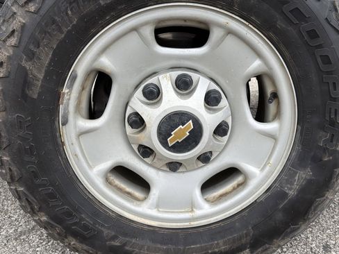 Used 2023 Chevrolet Silverado 2500 W/T w/ WT Fleet Convenience Package image 17