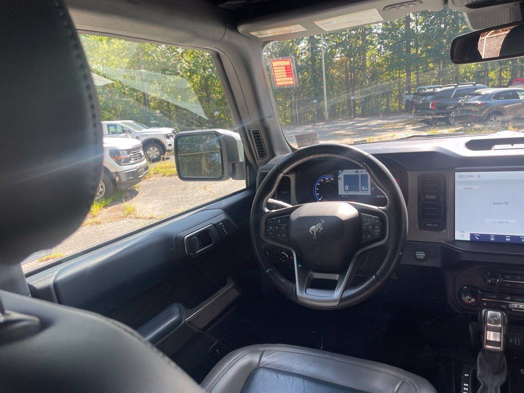 Used 2022 Ford Bronco Outer Banks w/ Sasquatch Package AWD/4WD image 9