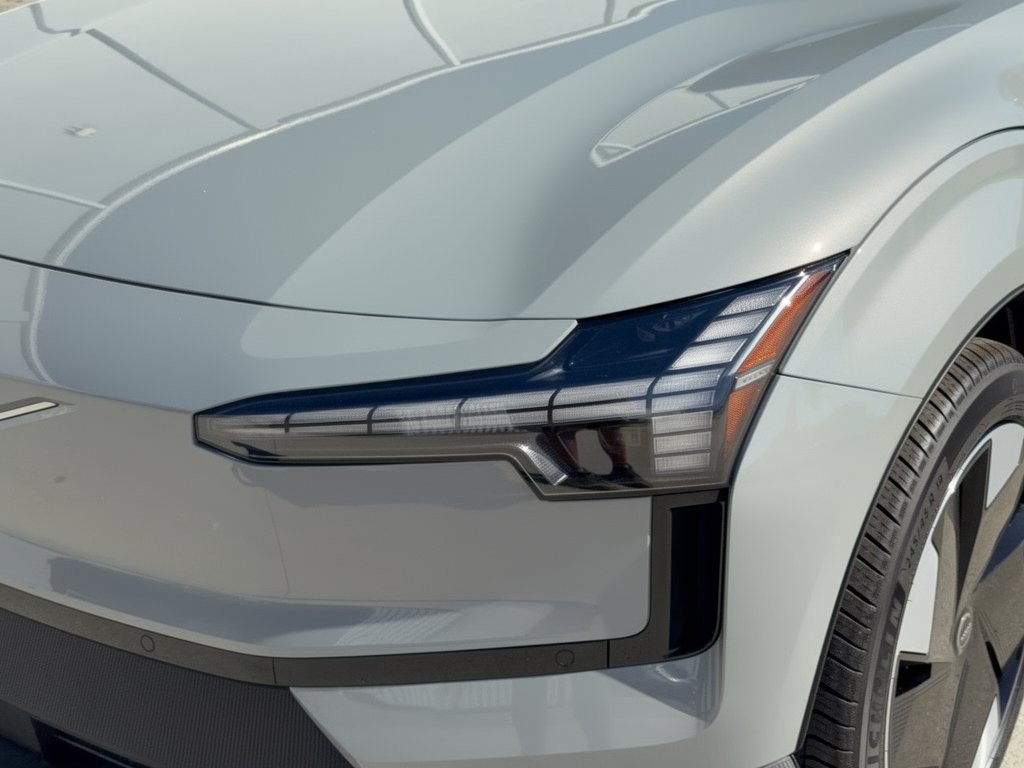 New 2026 Volvo EX30 Plus w/ Climate Package RWD image 12