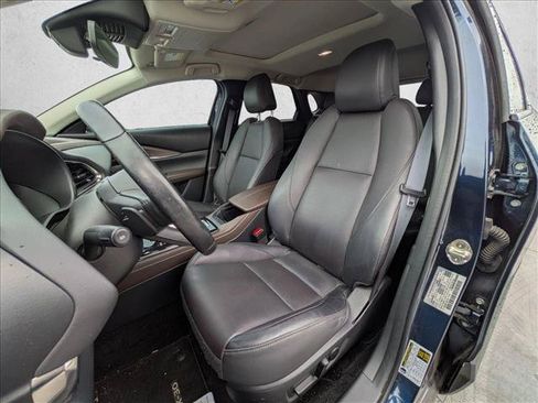 Used 2024 MAZDA CX-30 AWD 2.5 S w/ Premium Package image 18