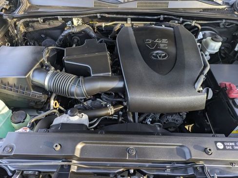 Used 2019 Toyota Tacoma SR5 image 31