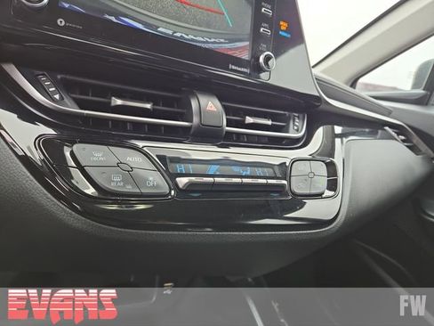 Used 2021 Toyota C-HR LE image 7